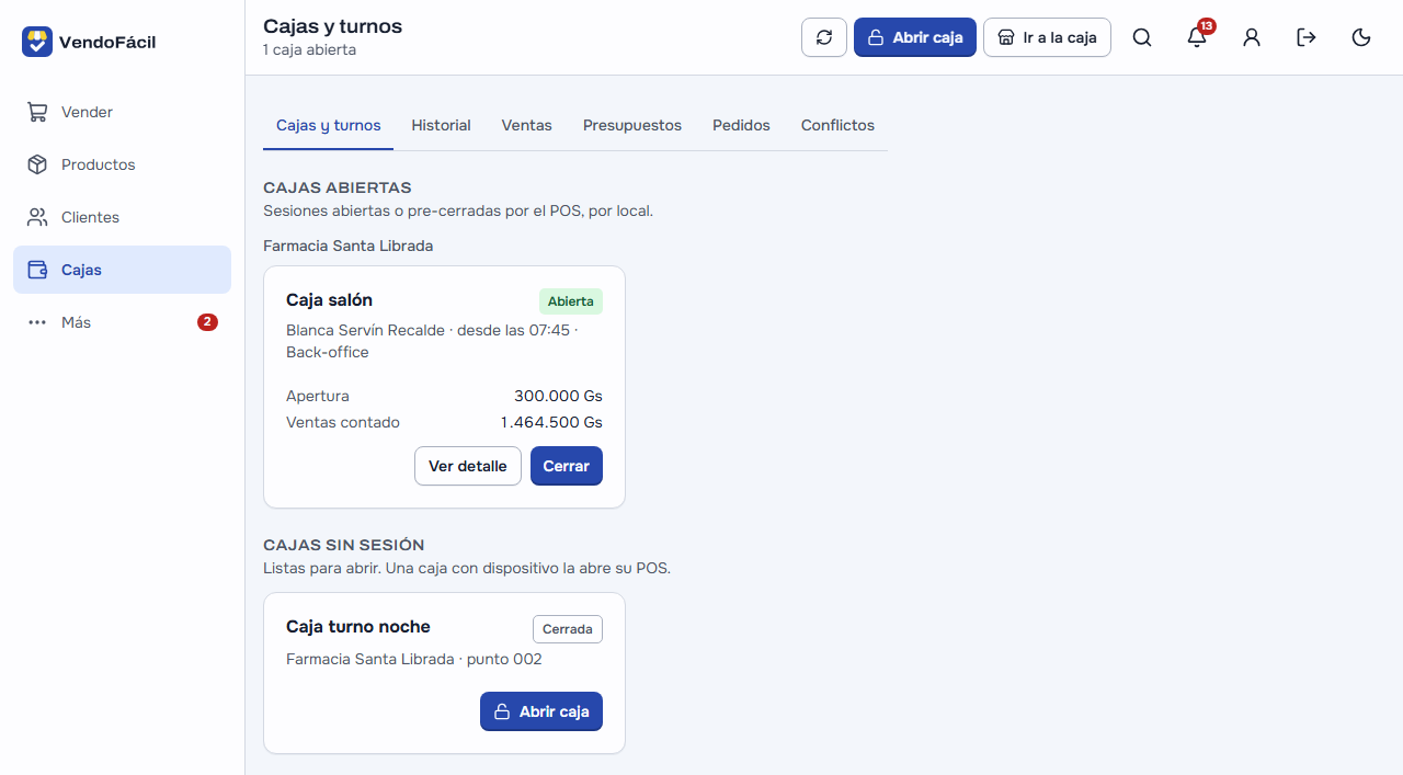 Cajas y turnos en la computadora: en «Cajas abiertas», la Caja salón, abierta por Blanca Servín Recalde desde las 07:45, con la apertura de 300.000 Gs, las ventas de contado y los botones «Ver detalle» y «Cerrar»; y en «Cajas sin sesión», la Caja turno noche, cerrada, con «Abrir caja»